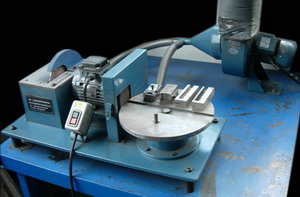 XDZ-B型摩擦材料制樣機(jī)簡(jiǎn)介